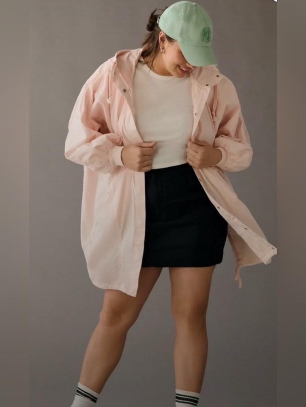 Daily Practice Women's Light Pink Hooded Windbreaker